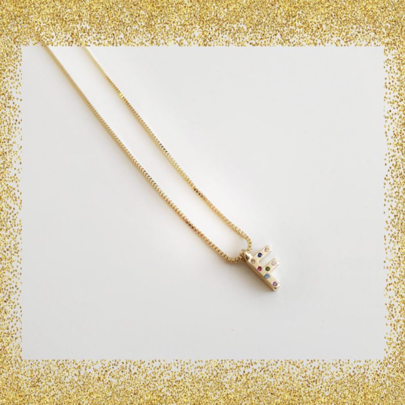 Collar inicial oro f