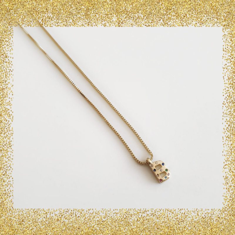 Collar inicial oro b