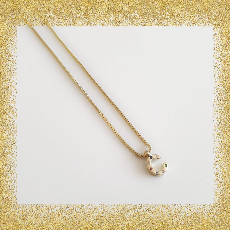 Collar inicial oro c