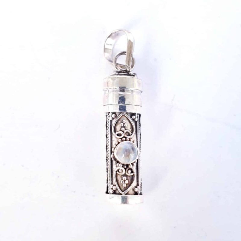 Colgante cofre de los deseos