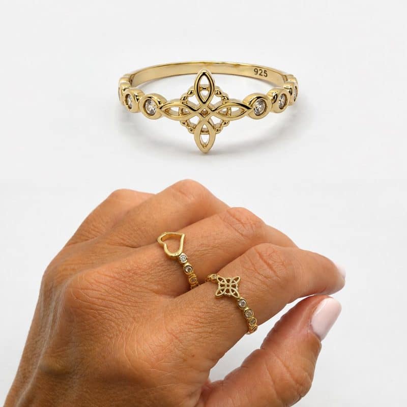 Anillo nudo de bruja oro